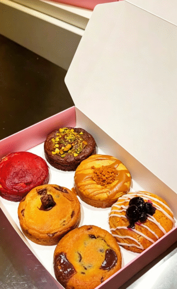 6 Flavor Giant Stuffed Cookie Gift Box
